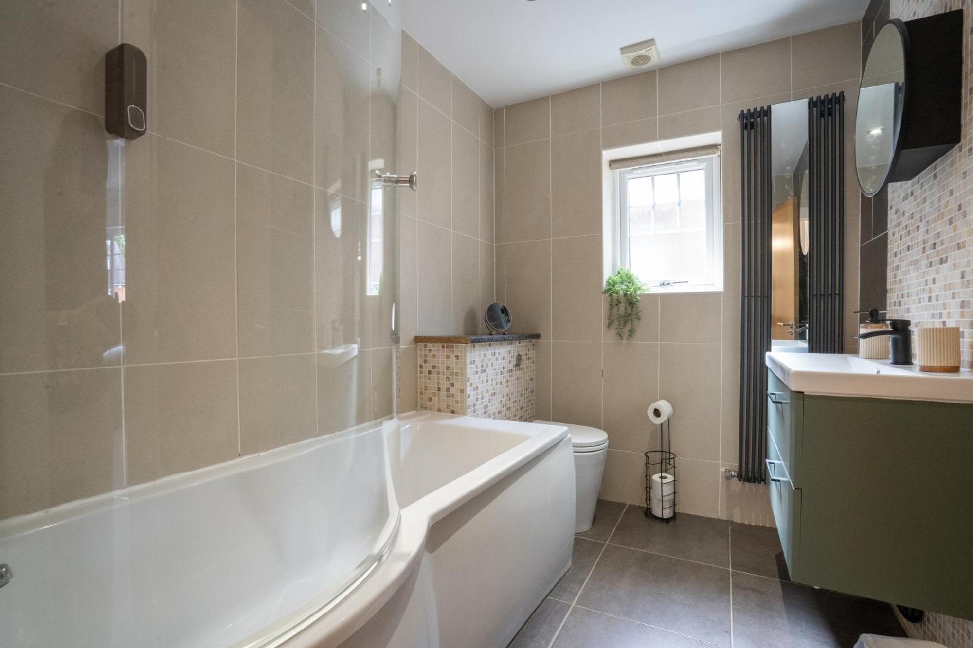 Emirates House, Luxe 5 Bed, With King Sized Beds, Next To Aiport & Nec, Jlr 5 Mins Villa Marston Green Kültér fotó