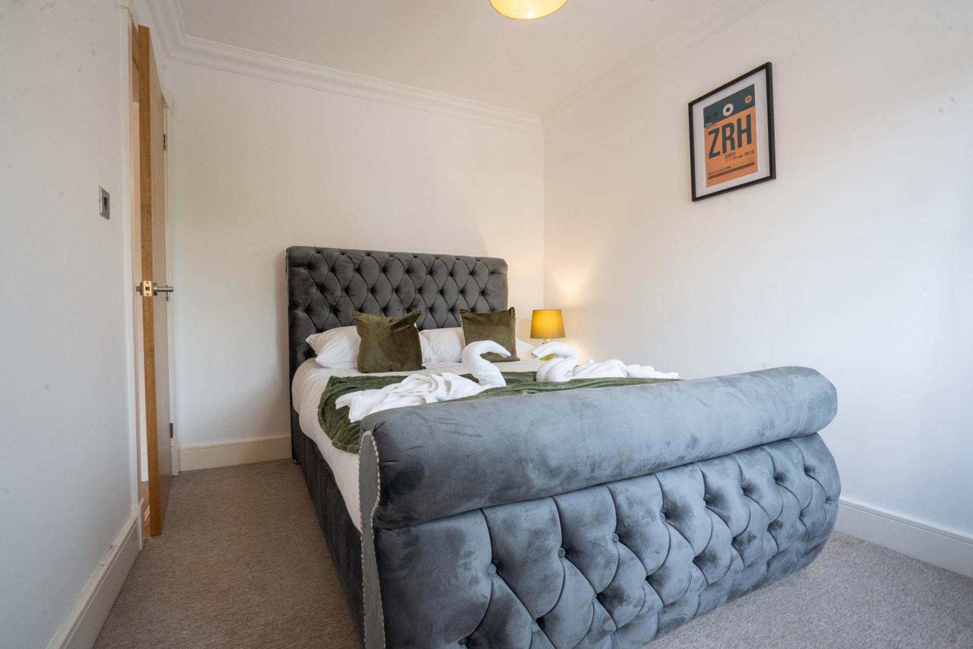Emirates House, Luxe 5 Bed, With King Sized Beds, Next To Aiport & Nec, Jlr 5 Mins Villa Marston Green Kültér fotó