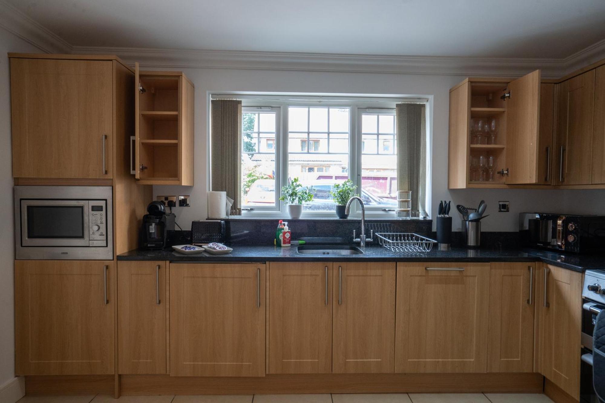 Emirates House, Luxe 5 Bed, With King Sized Beds, Next To Aiport & Nec, Jlr 5 Mins Villa Marston Green Kültér fotó